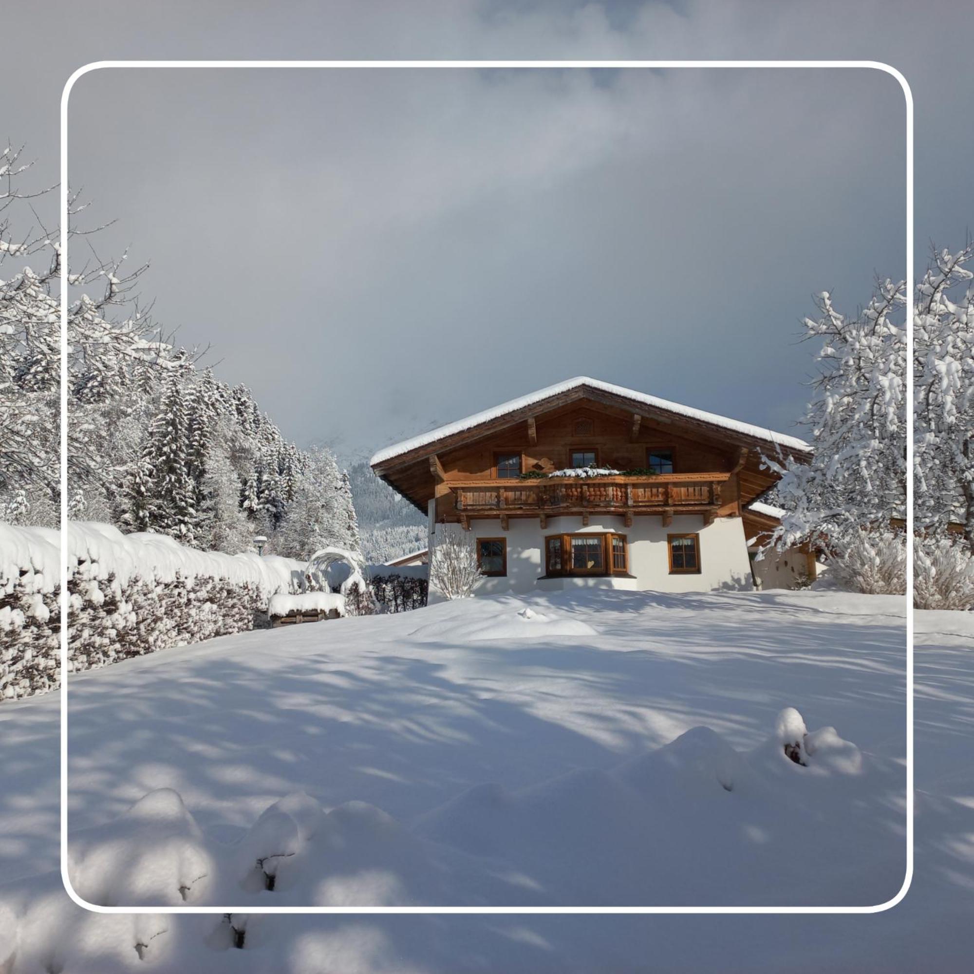 Chalet Gluecklich Sein... Ellmau Bagian luar foto