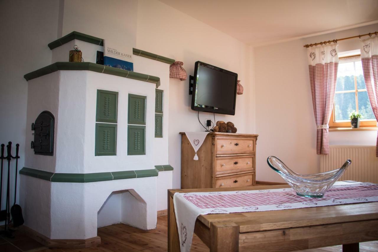 Chalet Gluecklich Sein... Ellmau Bagian luar foto